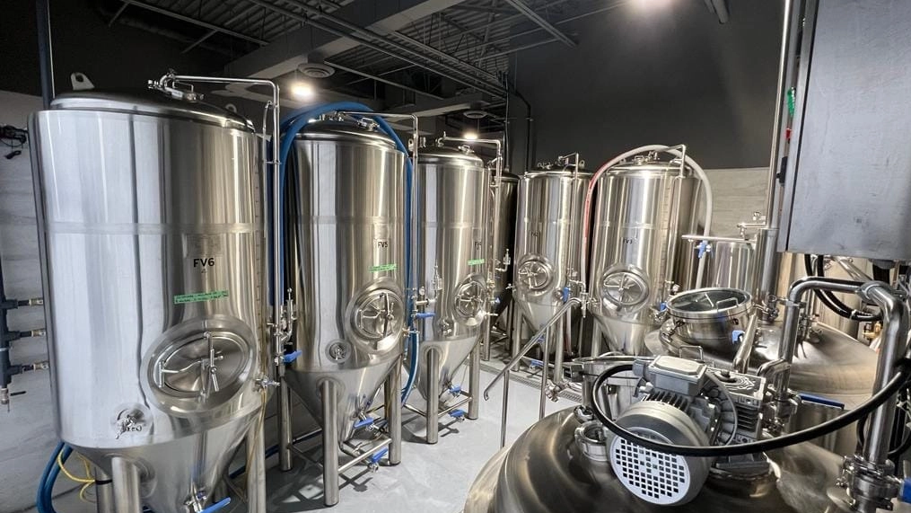 Efici&ecirc;ncia energ&eacute;tica e benef&iacute;cios ambientais de sistemas de cervejarias aquecidas a vapor